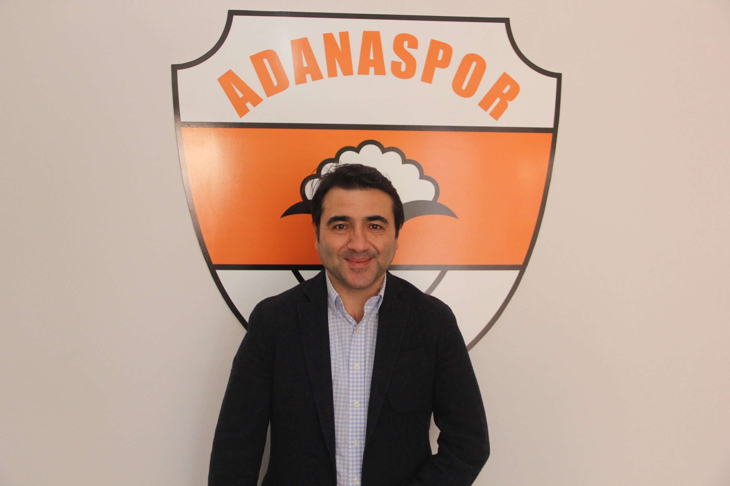 Adanaspor’un yeni teknik direktörü Emrah Bayraktar kimdir, kaç yaşında ve nereli? Adanaspor’un yeni teknik direktörü Emrah Bayraktar kimdir, kaç yaşında ve nereli?
