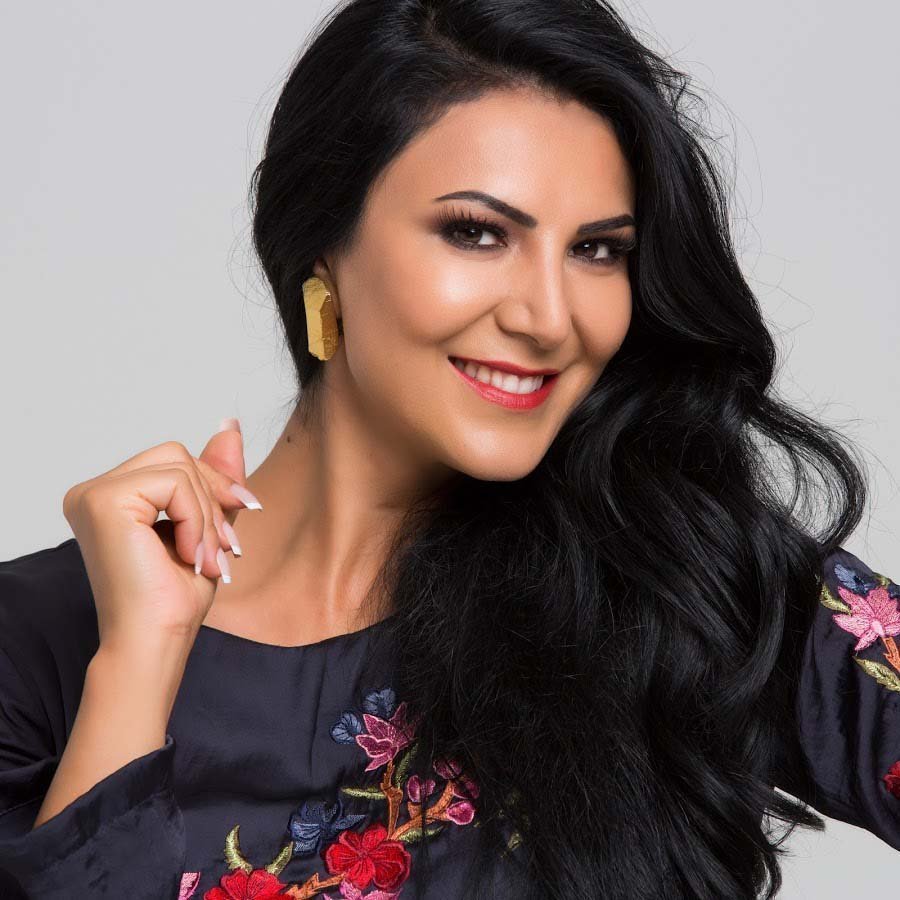 Ayşe Dinçer kimdir? Nereli, kaç yaşında? Evli mi? Ayşe Dinçer kimdir? Nereli, kaç yaşında? Evli mi?