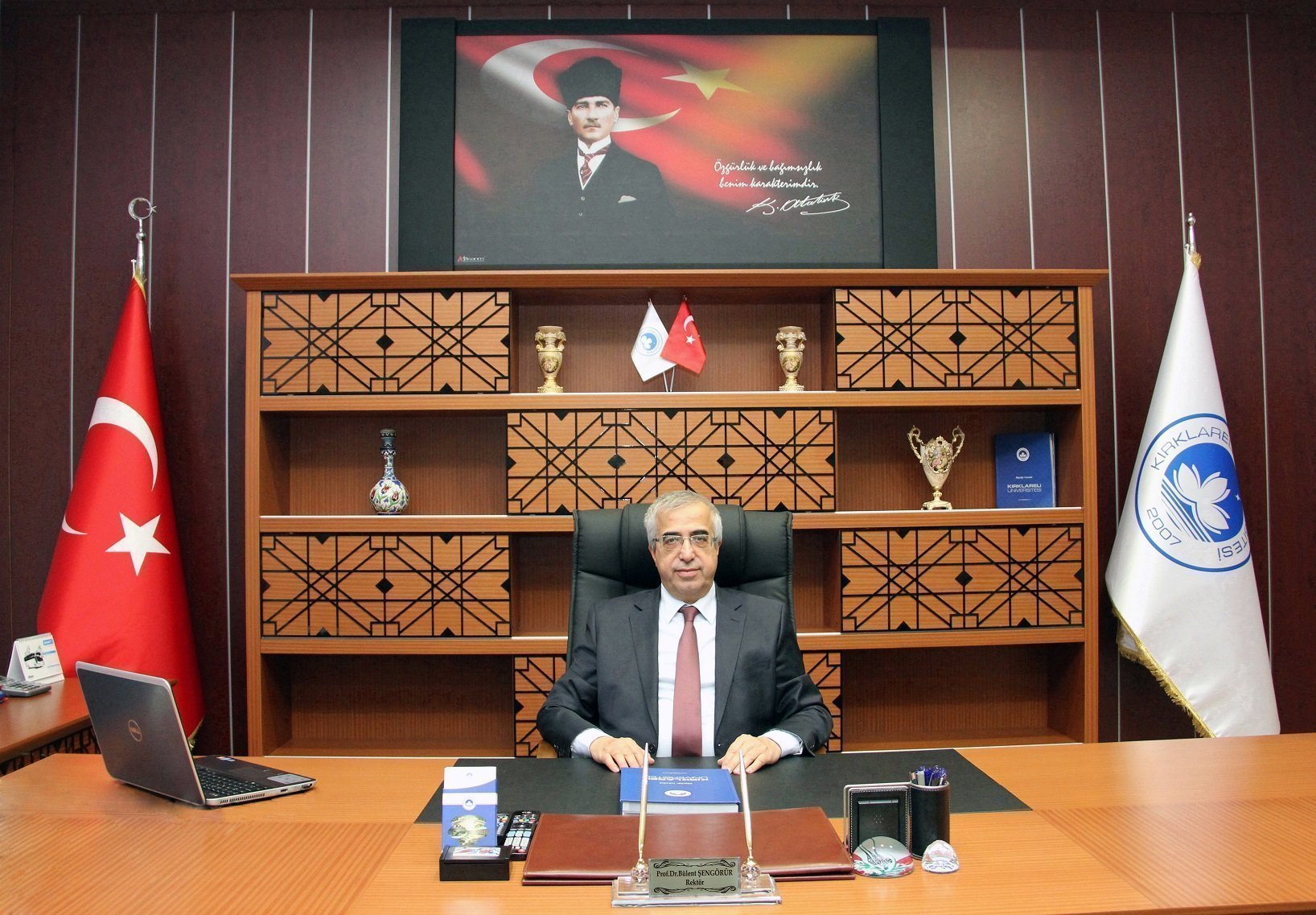 Kırklareli Üniversitesi Rektörü Bülent Şengörür kimdir, kaç yaşında ve nereli? Kırklareli Üniversitesi Rektörü Bülent Şengörür kimdir, kaç yaşında ve nereli?