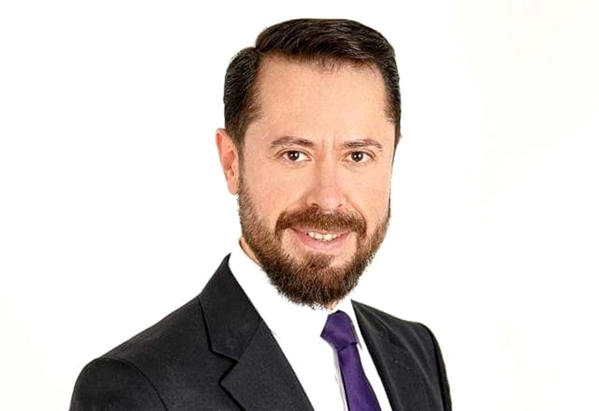 Prof. Dr. Canfeza Sezgin kimdir? Alanı nedir? Kitapları nelerdir?