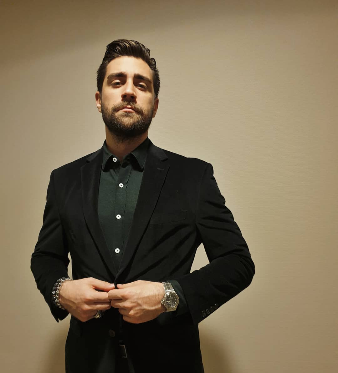 Teşkilat dizisinin Serdar’ı kimdir? Çağlar Ertuğrul kimdir?