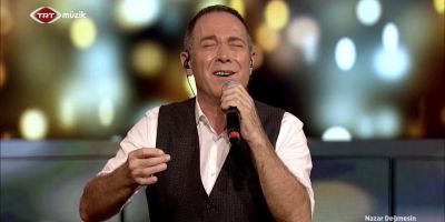 Sümer Ezgü kimdir? Nereli, kaç yaşında? Evli mi? Şarkıları nelerdir?