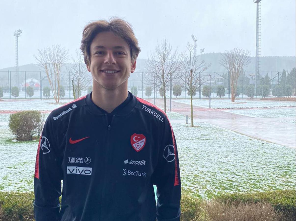 Enis Destan kimdir? Kaç yaşında? Nereli? Hangi takımda, hangi mevkide oynuyor?