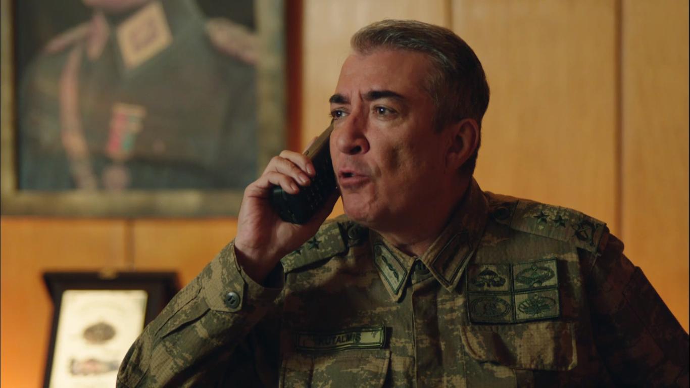 Serhat Nalbantoğlu kimdir, kaç yaşında, nereli? Hangi dizi, filmlerde oynadı? Serhat Nalbantoğlu kimdir, kaç yaşında, nereli? Hangi dizi, filmlerde oynadı?