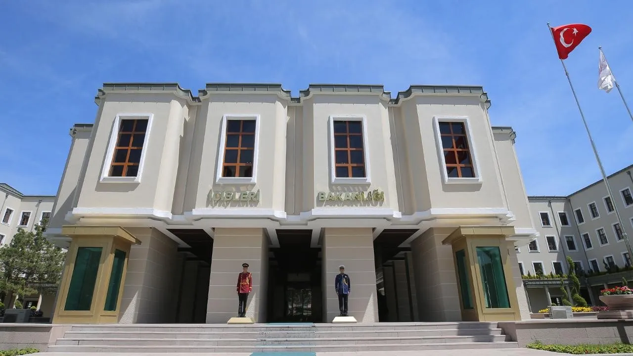 SON DAKİKA! İçişleri Bakanlığından alkol yasağı açıklaması!