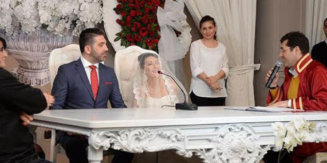 Şarkıcı Gülay'ın eşi kimdir? Serkan Boran kimdir? Nereli, Kaç yaşında?