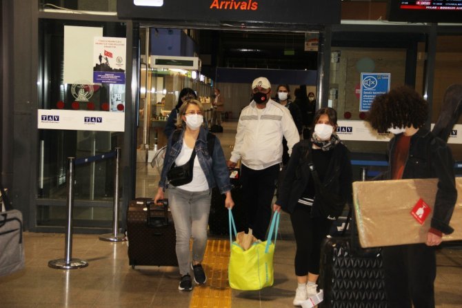 17 günlük kapanma kararından sonra Bodrum'a göç trafiği arttı.