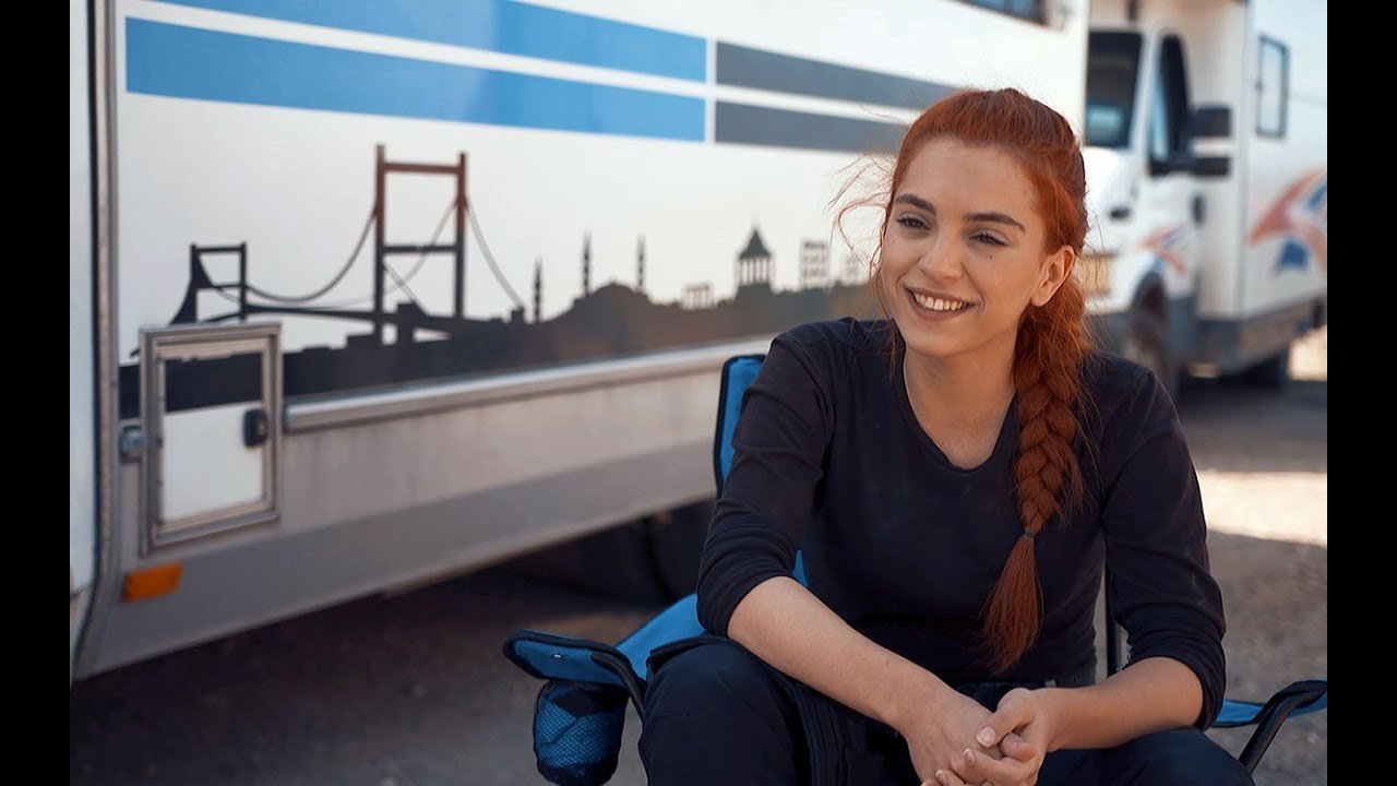 3-9 Serra Kutlubey kimdir? Kaç yaşında? Nereli? Oynadığı diziler ve Serra Kutlubey estetiksiz hali