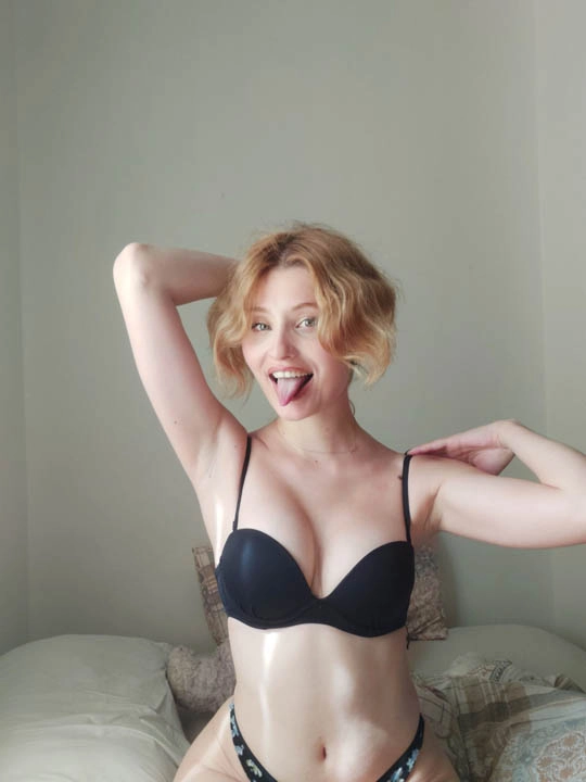 Seray Dura kimdir? Kaç yaşında? Nereli? Kaan Taşaner'in sevgilisi Seray Dura ınstagram adresi