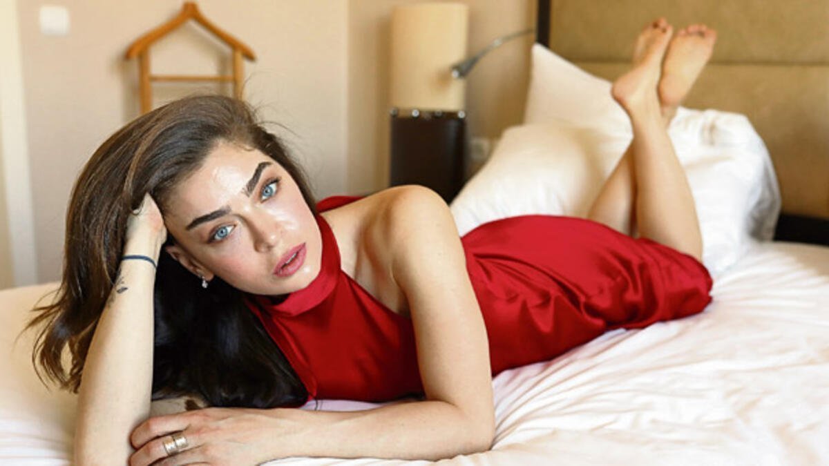 5cf62324ec10bb5f64286ef5 Öykü Çelik kimdir? Kaç yaşında? Nereli? Öykü Çelik evleniyor mu?