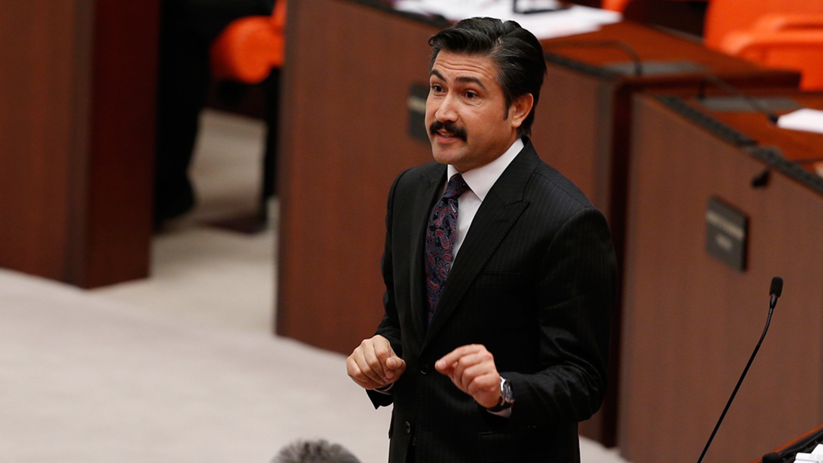 6d4daf18-6b15-4154-85c2-4ca6cd702dcd Cahit Özkan kimdir, kaç yaşında, nereli? Ak Partili Cahit Özkan evli mi, eşi kim?