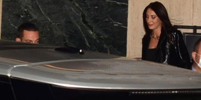 992328 Allan Hakko ve Merve Oflaz'ın aşkı belgelendi!