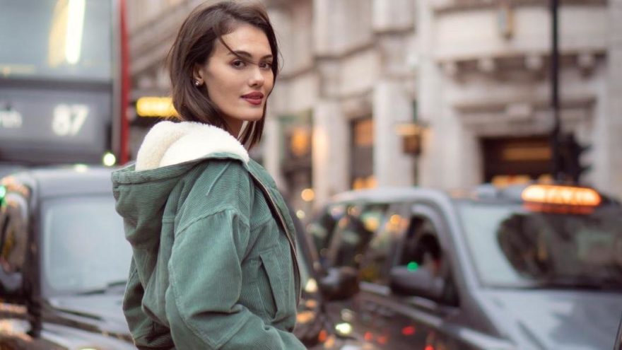 a61240f1-0e64-4146-a2e6-7e95272af88a-16-9-1557812492-880x495-1 Gülper Özdemir kimdir? Nereli, kaç yaşında? Hangi dizilerde rol aldı?