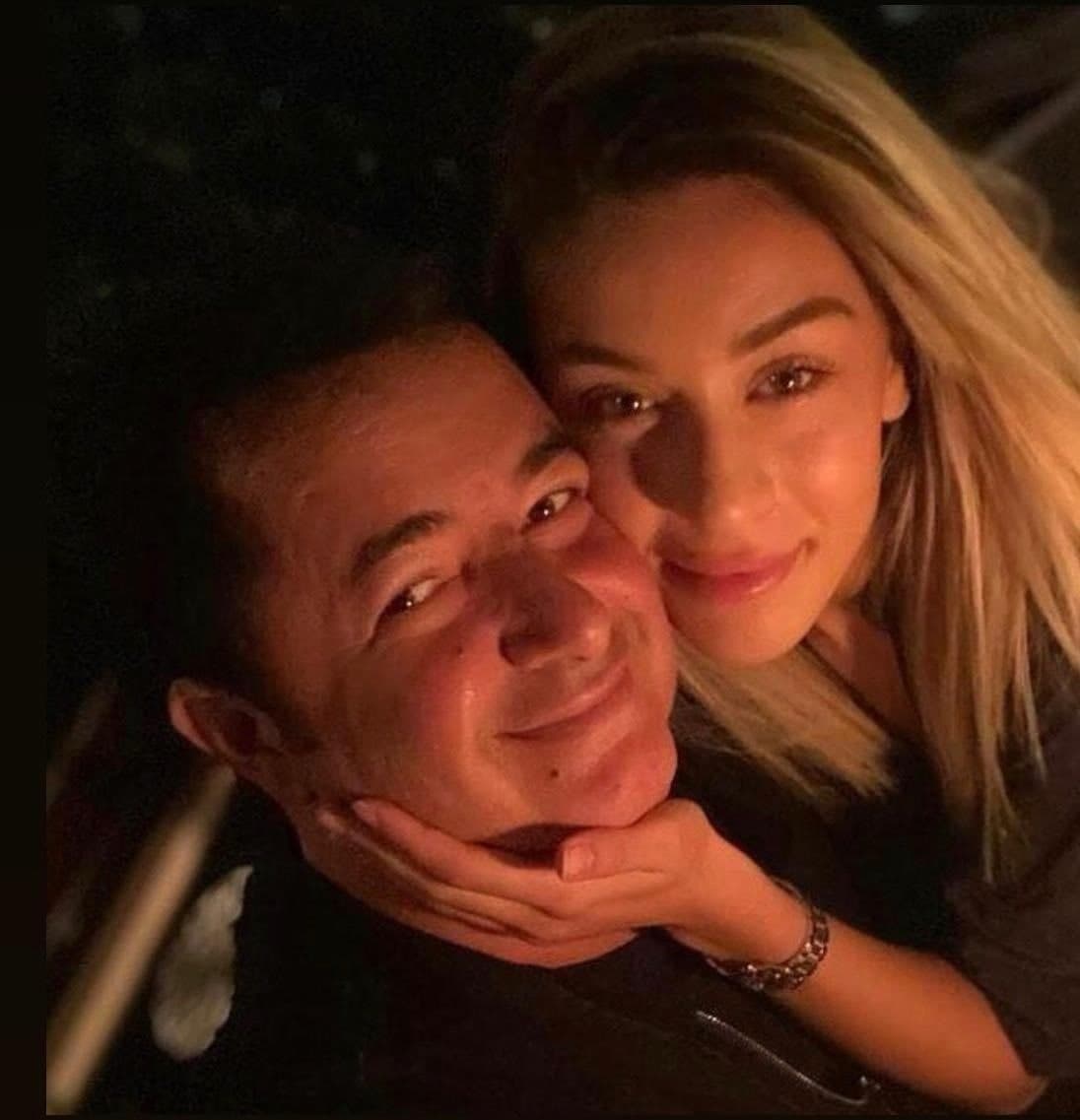 acun-ilicalinin-sevgilisi-cagla-ayca-altunkaya-tepetaklak-esneme-hareketi-yapan-caglanin-fotografi-1606217458084 Acun Ilıcalı nın sevgilisi Ayça Çağla Altunkaya kimdir nereli kaç yaşında