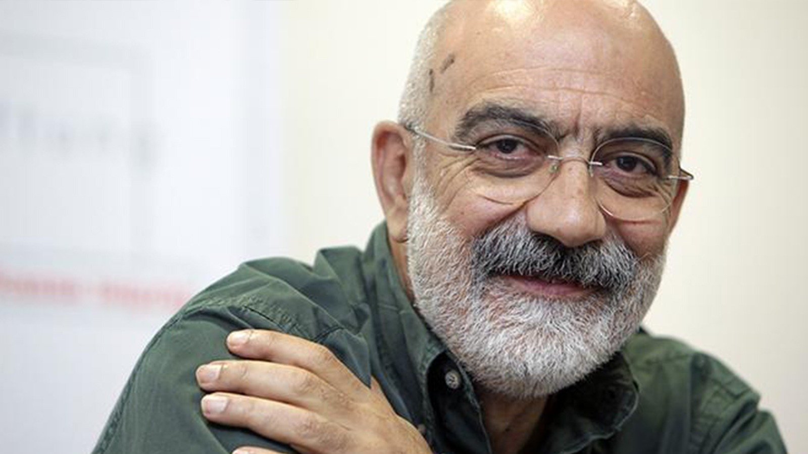 Ahmet Altan kimdir? Nereli? Kaç yaşında? | Ahmet Altan suçu ne?