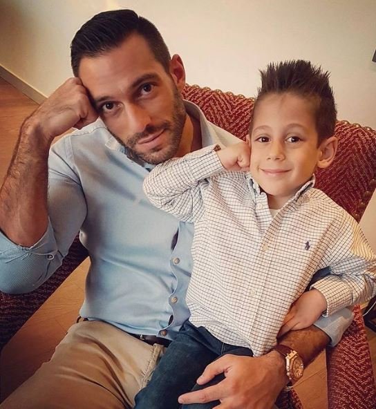 ee Allan Hakko kimdir? Nereli, kaç yaşında? Evli mi?