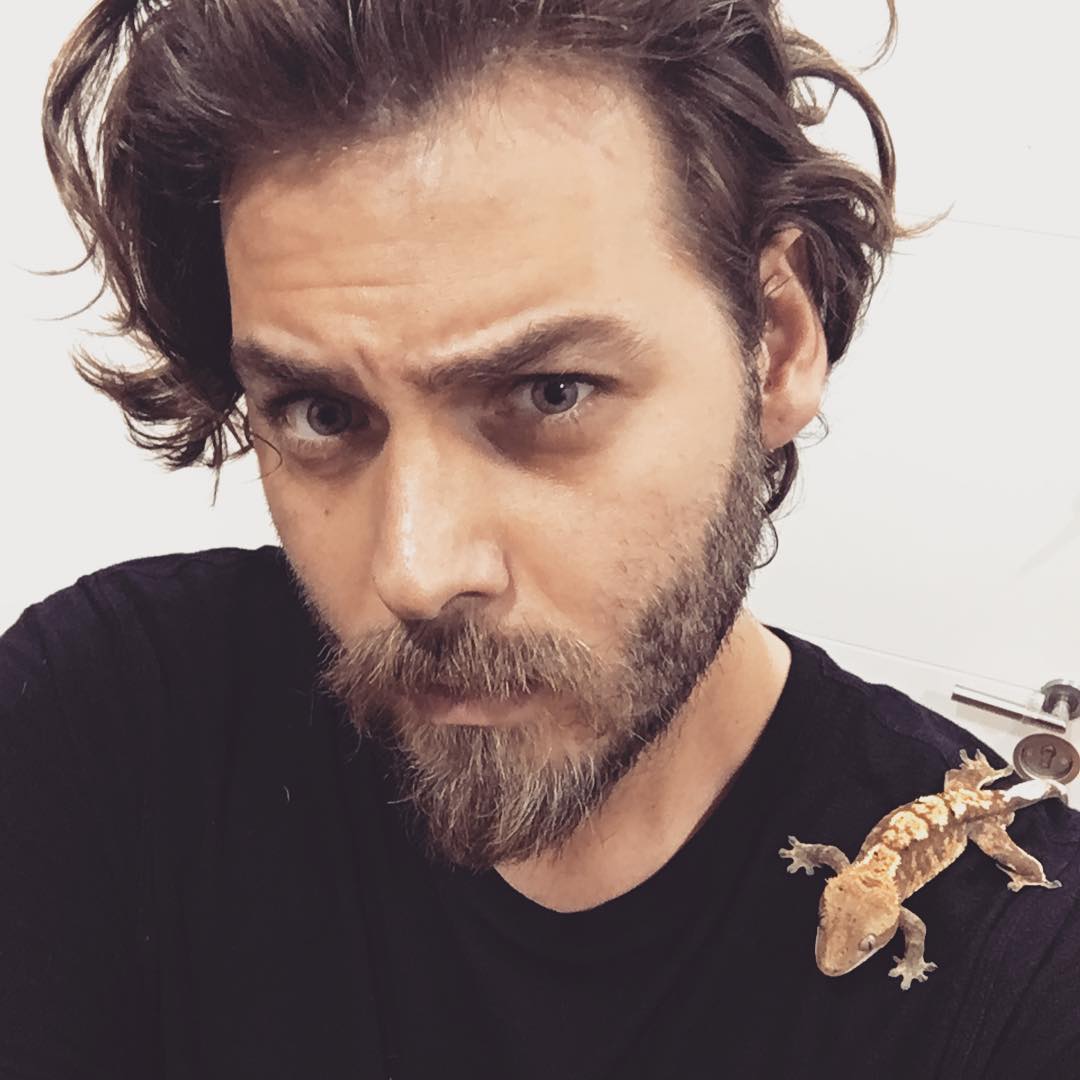 elraenn-ve-geko Tuğkan Gönültaş (Elraen) kimdir? kaç yaşında, nereli? Elraen ırkçılık olayı nedir?