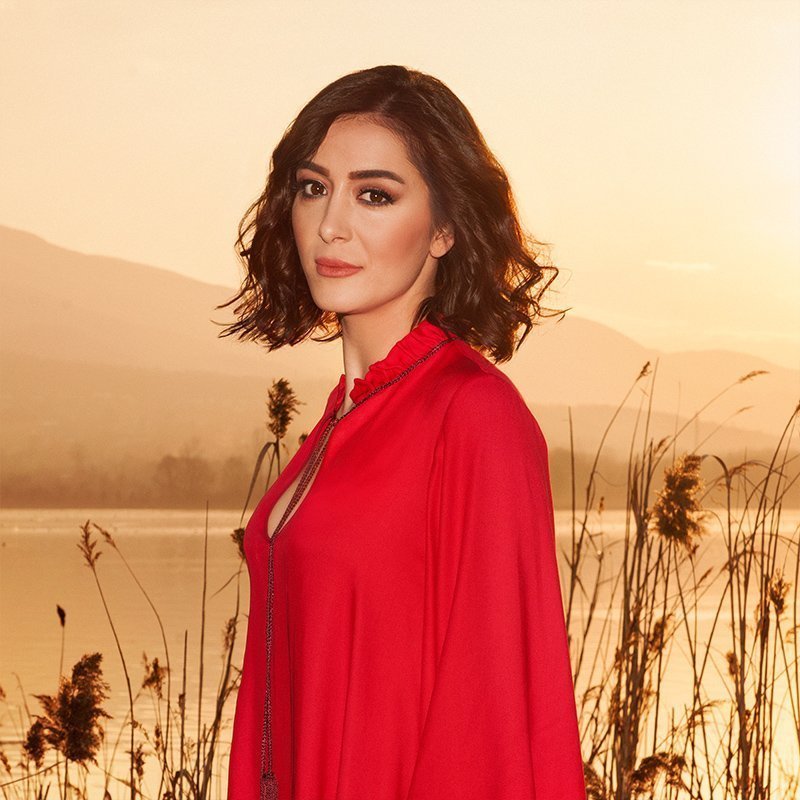 ezgi-eyuboglu Şarkıcı Ezgi Eyüboğlu kimdir? Nereli, kaç yaşında? Şarkıları nelerdir?