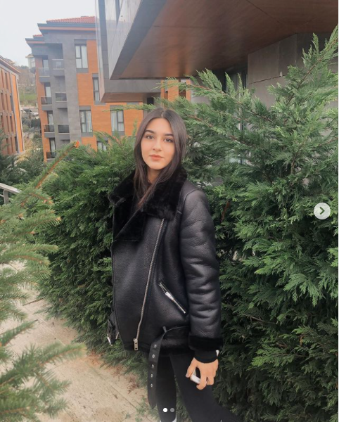 fe Zeynep İde kimdir? Kaç yaşında? Nereli? Instagram adresi ne?