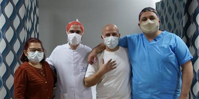 Kopan parmağını sırt çantasında Türkiye’ye taşıdı ve literatüre girdi