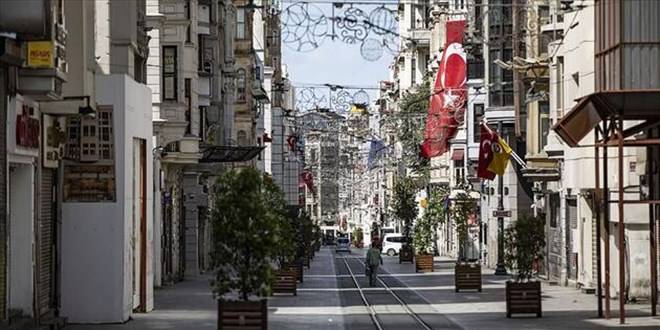 ‘Kısmi kapanma’ döneminin ilk hafta sonu kısıtlaması başladı ‘Kısmi kapanma’ döneminin ilk hafta sonu kısıtlaması başladı