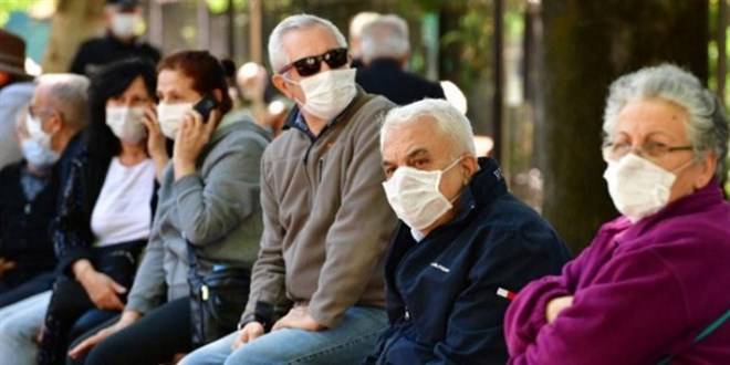 65 yaş ve üstüne esneme gelebilir 65 yaş ve üstüne esneme gelebilir