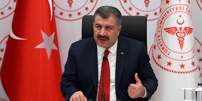 Bakan Koca’dan  ’23 Nisan’da koltuğunu torununa bıraktı’ iddialarına cevap