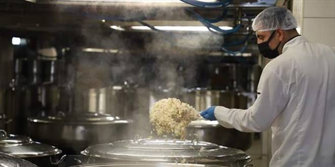 Cezaevlerindeki personel ve hükümlüler ramazanı böyle geçiriyor