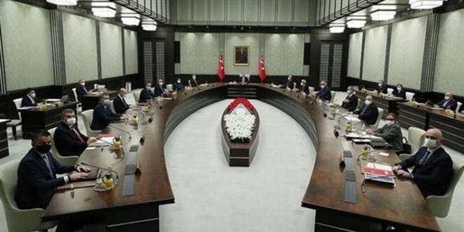 Tam kapanmayı savunan bakanlıklar var, son kararı Erdoğan verecek Tam kapanmayı savunan bakanlıklar var, son kararı Erdoğan verecek