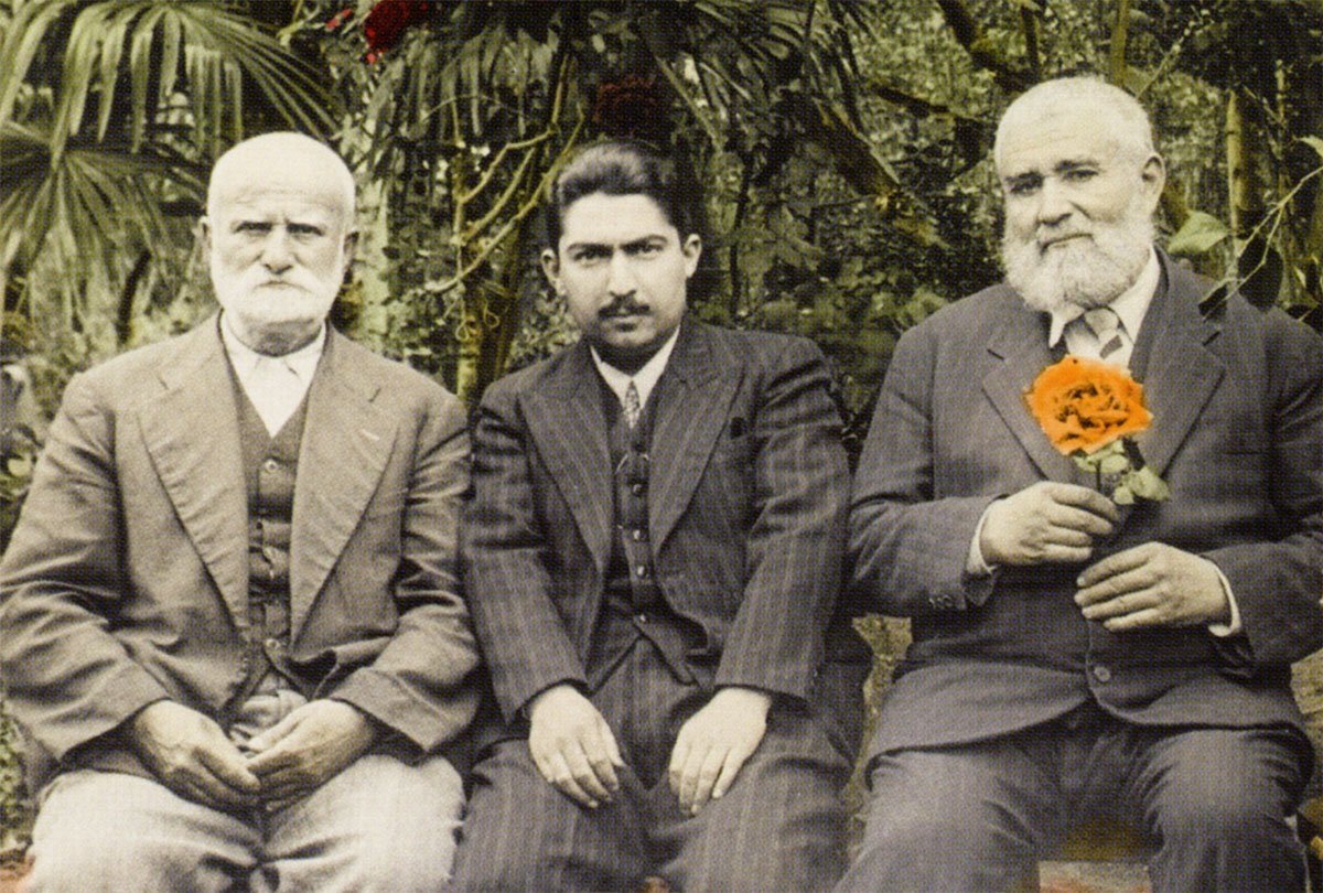 kamil-akdik Necmeddin Okyay kimdir? Nereli, kaç yaşında? Eserleri hangileridir?