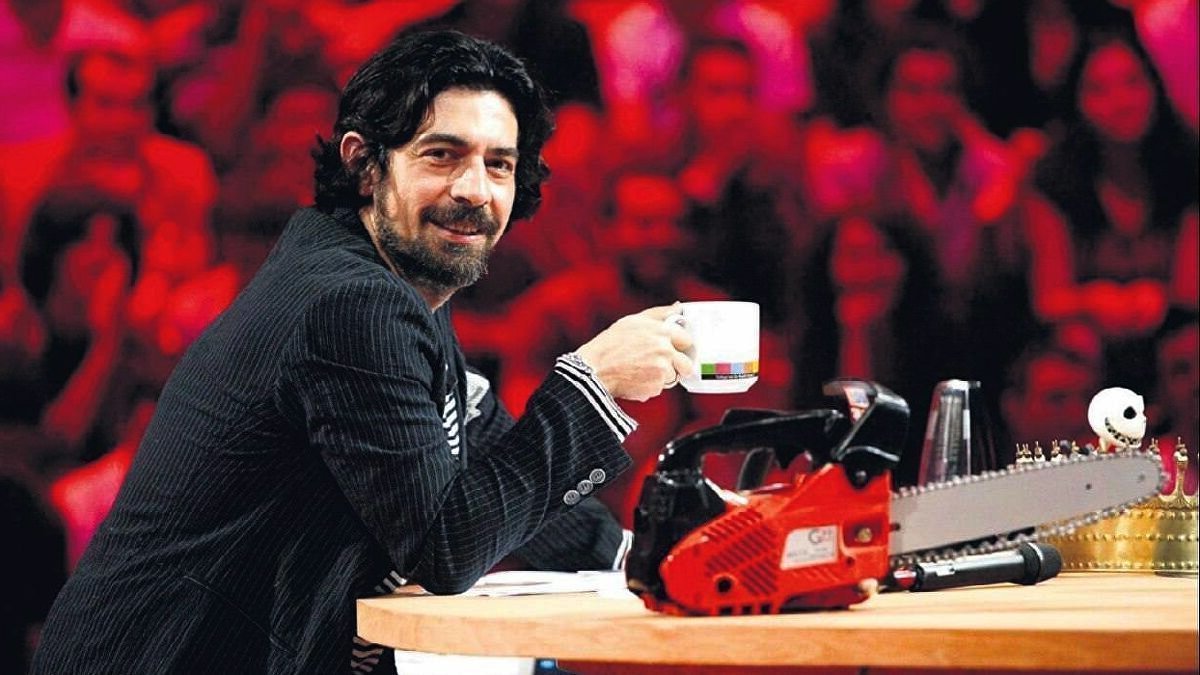 kl Okan Bayülgen kimdir? Kaç yaşında? Nereli? Okan Bayülgen kızı İstanbul kaç yaşında?