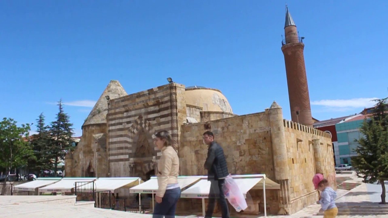 maxresdefault-2-2 Caca Bey kimdir? Caca Bey ne yapmıştır?