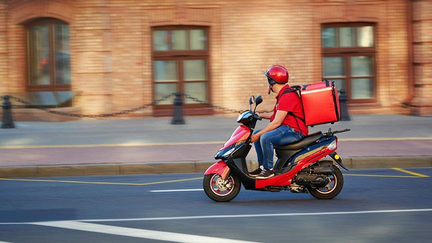 moto-kurye-shutterstock-1463279246-16-9-1584820097 Tam kapanmada restoranlar açık mı? Restoran paket servis yapacak mı?