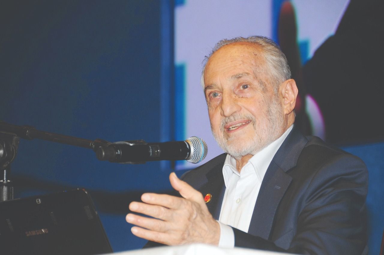 oguzhan-asilturk-eps-48-1572539502 Eski İçişleri Bakanı, Sanayi ve Teknoloji Bakanı Oğuzhan Asiltürk kimdir? Nereli? Kaç yaşında? | Oğuazhan Asiltürk hayatı