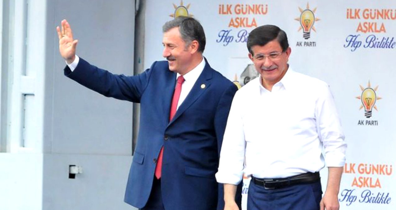 selcuk-ozdag-kac-vekilin-davutoglu-ile-hareket-12415133-7000-amp Gelecek Partisi Genel Başkan Yardımcısı Selçuk Özdağ kimdir? Nereli? Kaç yaşında? | Selçuk Özdağ sağlık durumu