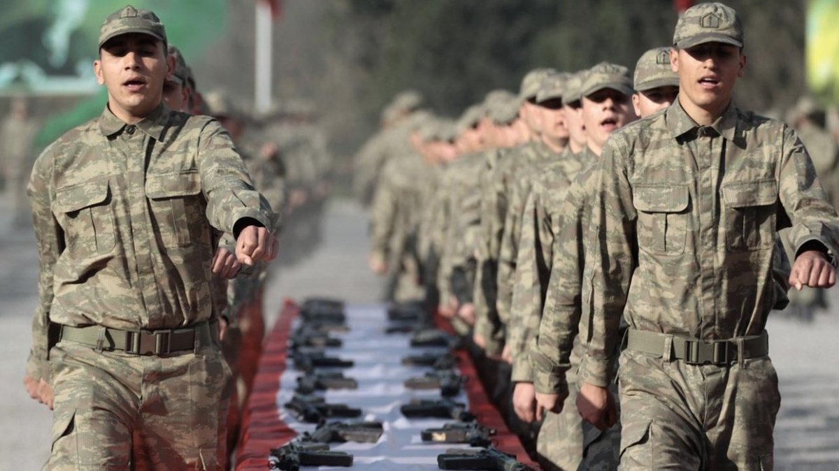 t25-son-dakika-mayis-celp-don-979 Askerlik Mayıs celbi ertelendi mi, ertelenecek mi? Mayıs dönemi askerlik sevk tarihleri değişti mi 2021?