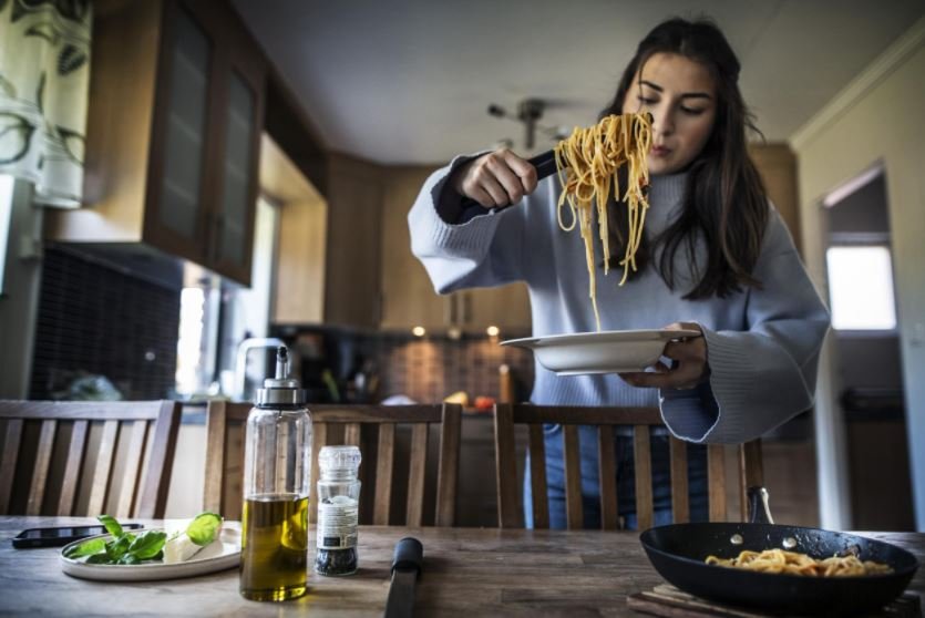 x110 Ayla Canpunar kimdir? Nereli ve kaç yaşında? | Ayla Canpunar instagram hesabı nedir? | İsveç'teki Masterchef'te kaçıncı oldu?