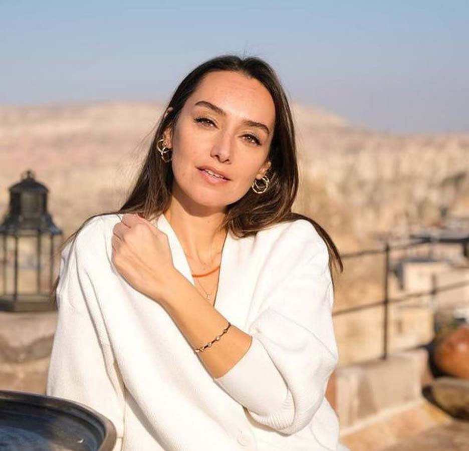 y-001 Edip Akbayram'ın kızı kimdir? Türkü Akbayram nereli, kaç yaşında?