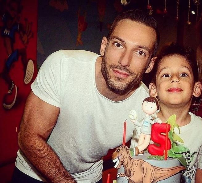 yhgtrvf Allan Hakko kimdir? Nereli, kaç yaşında? Evli mi?