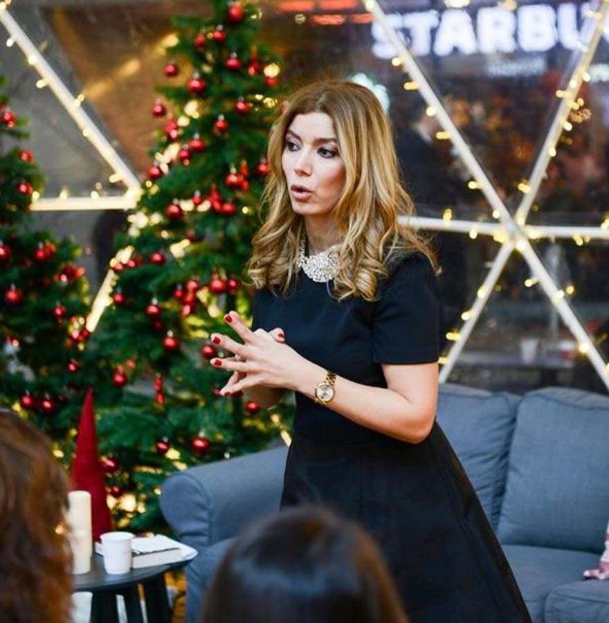 yt Astrolog Zeynep Turan kimdir? Nereli, kaç yaşında? Kitapları nelerdir?