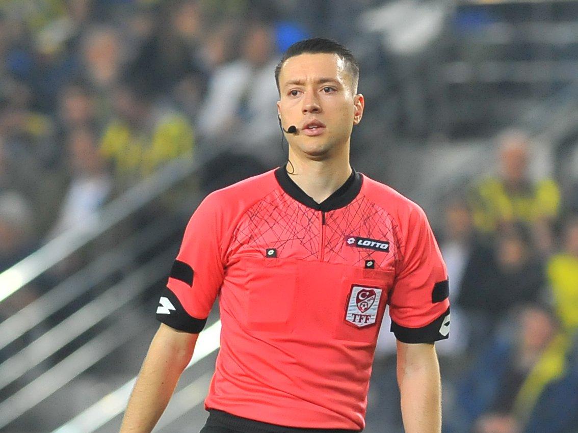 Zorbay Küçük kimdir, kaç yaşında ve nereli? Hangi takımlı ve babası kimdir?