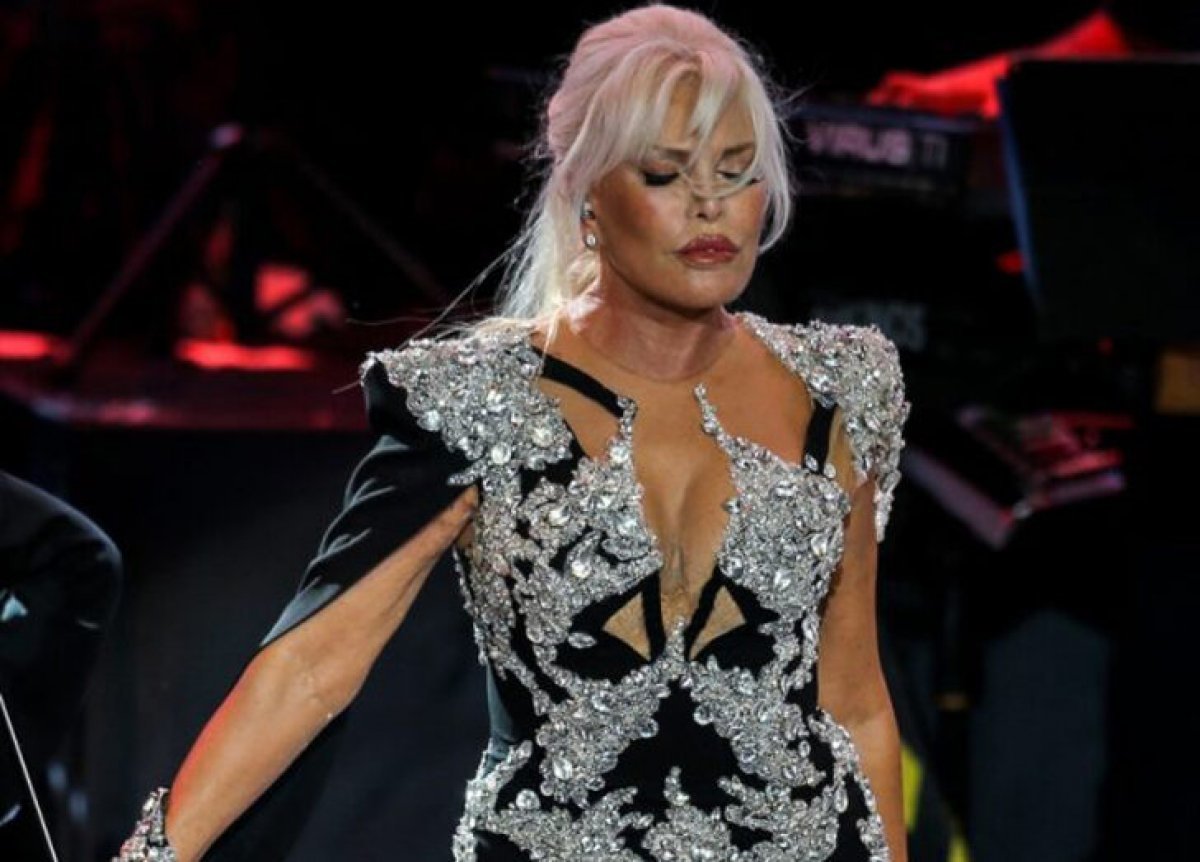 0x0-ajda-pekkandan-takipcilerine-koronavirus-mesaji-onlari-unutmayalim-1584685889311 Ajda Pekkan kimdir? Nerelidir? Nerede doğdu? Kaç yaşında? Ajda Pekkan evlilikleri