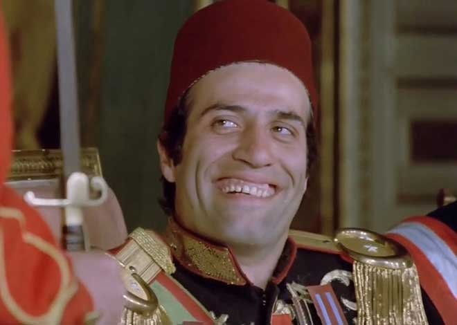 0x0-unutulmaz-kemal-sunal-karakterleri-1510407671988-004 Kemal Sunal kimdir? Nereli? Kaç yaşında öldü? Neden öldü? Kemal Sunal filmleri