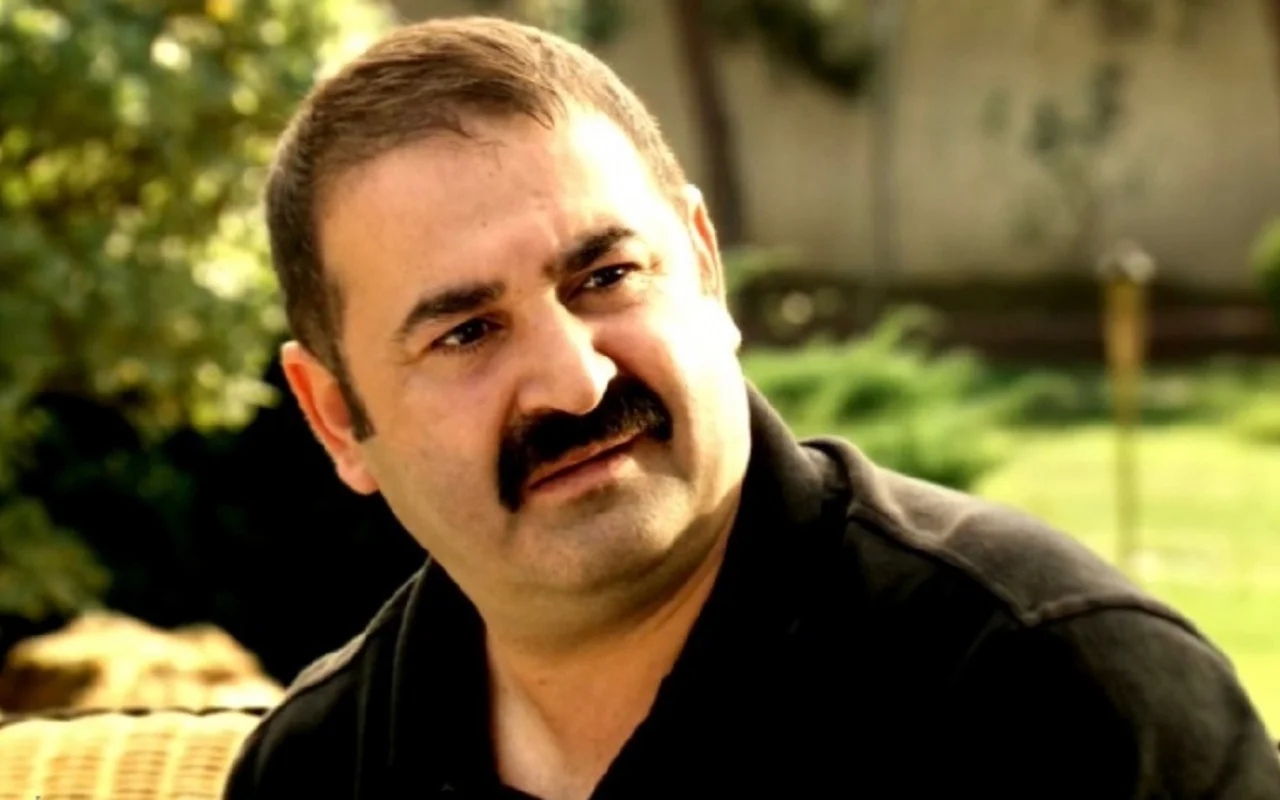 Şafak Sezer kimdir? Nereli? Kaç yaşında? Evli mi? – Şafak Sezer hayatı Şafak Sezer kimdir? Nereli? Kaç yaşında? Evli mi? – Şafak Sezer hayatı