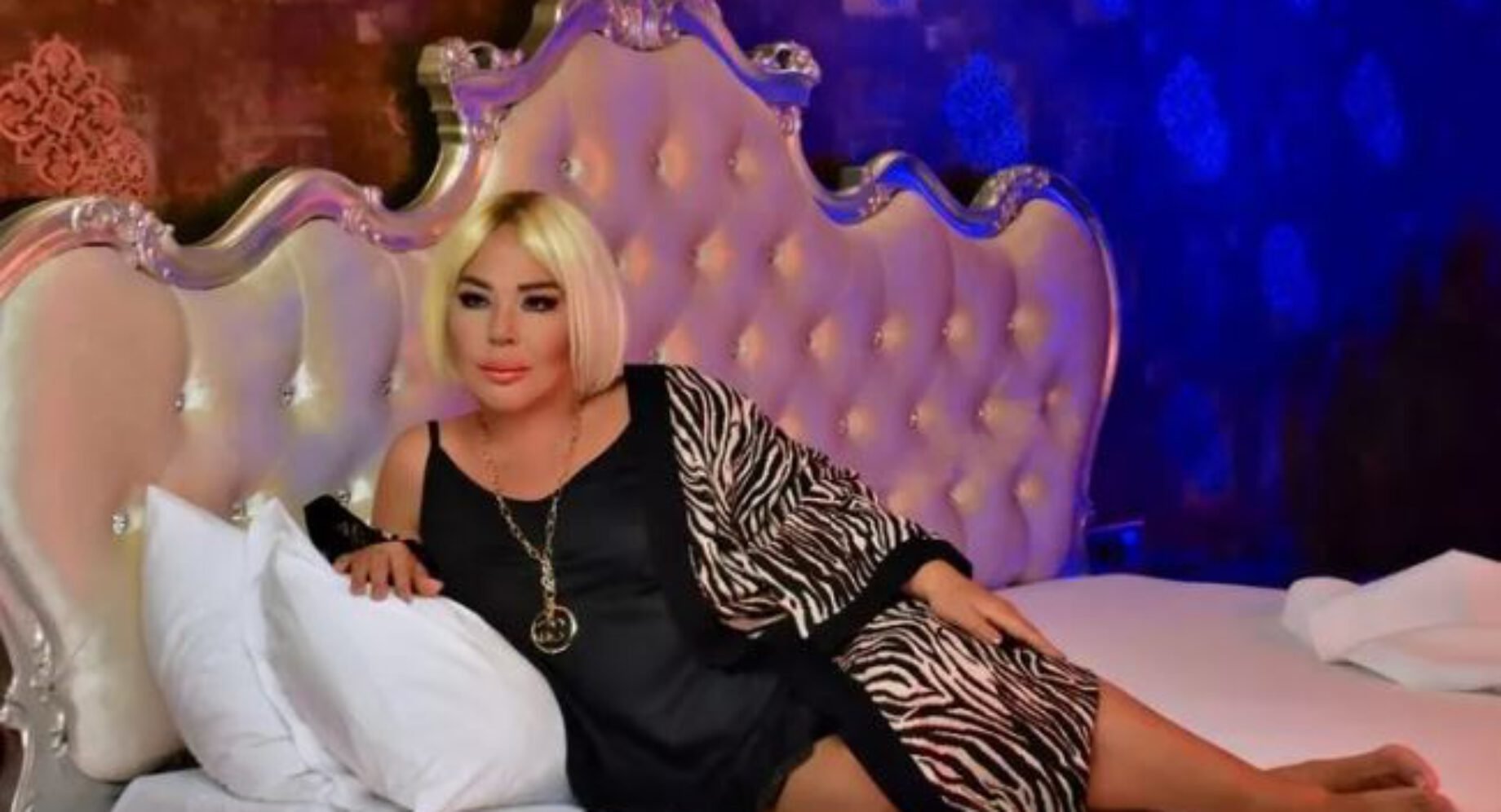 Safiye Soyman Kimdir, Nerelidir, Nerede Doğdu? Kaç yaşındadır? Kiminle evli? Safiye Soyman Kimdir, Nerelidir, Nerede Doğdu? Kaç yaşındadır? Kiminle evli?