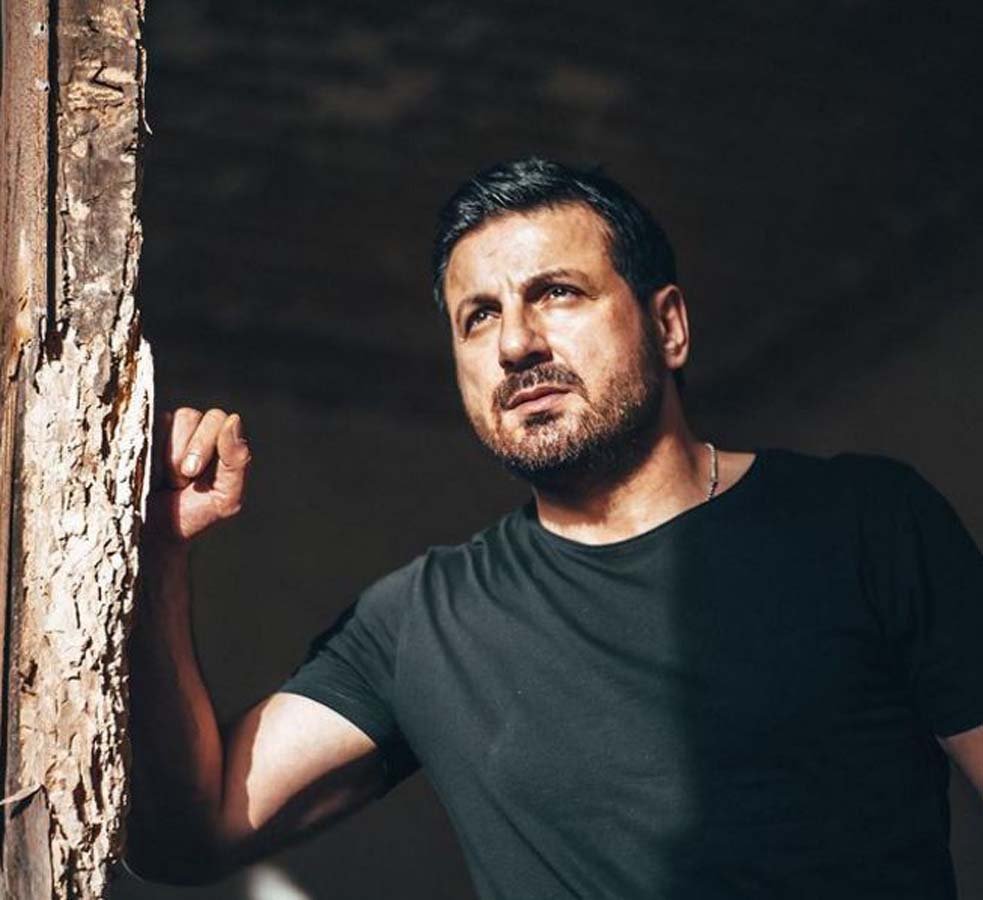 Davut Güloğlu kimdir? Nereli kaç yaşında? Evli mi?