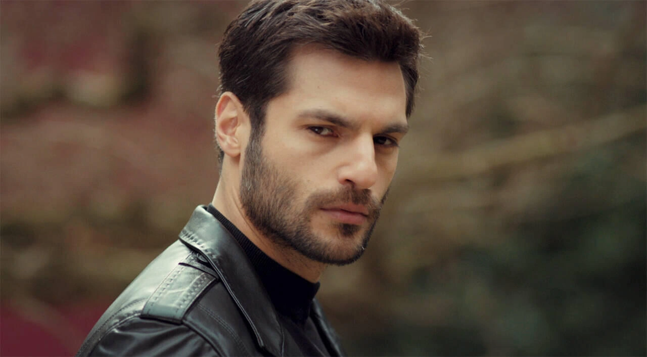 Serkan Çayoğlu kimdir? Nereli, kaç yaşındadır? Hangi dizilerde rol aldı? Serkan Çayoğlu kimdir? Nereli, kaç yaşındadır? Hangi dizilerde rol aldı?