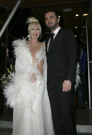 1155385-cda58b2b3d931622b9d004e0f5057e2a Onur Şan kimdir? kaç yaşında? Evli mi? Nereli? Seda Sayan'ı aldattı mı?