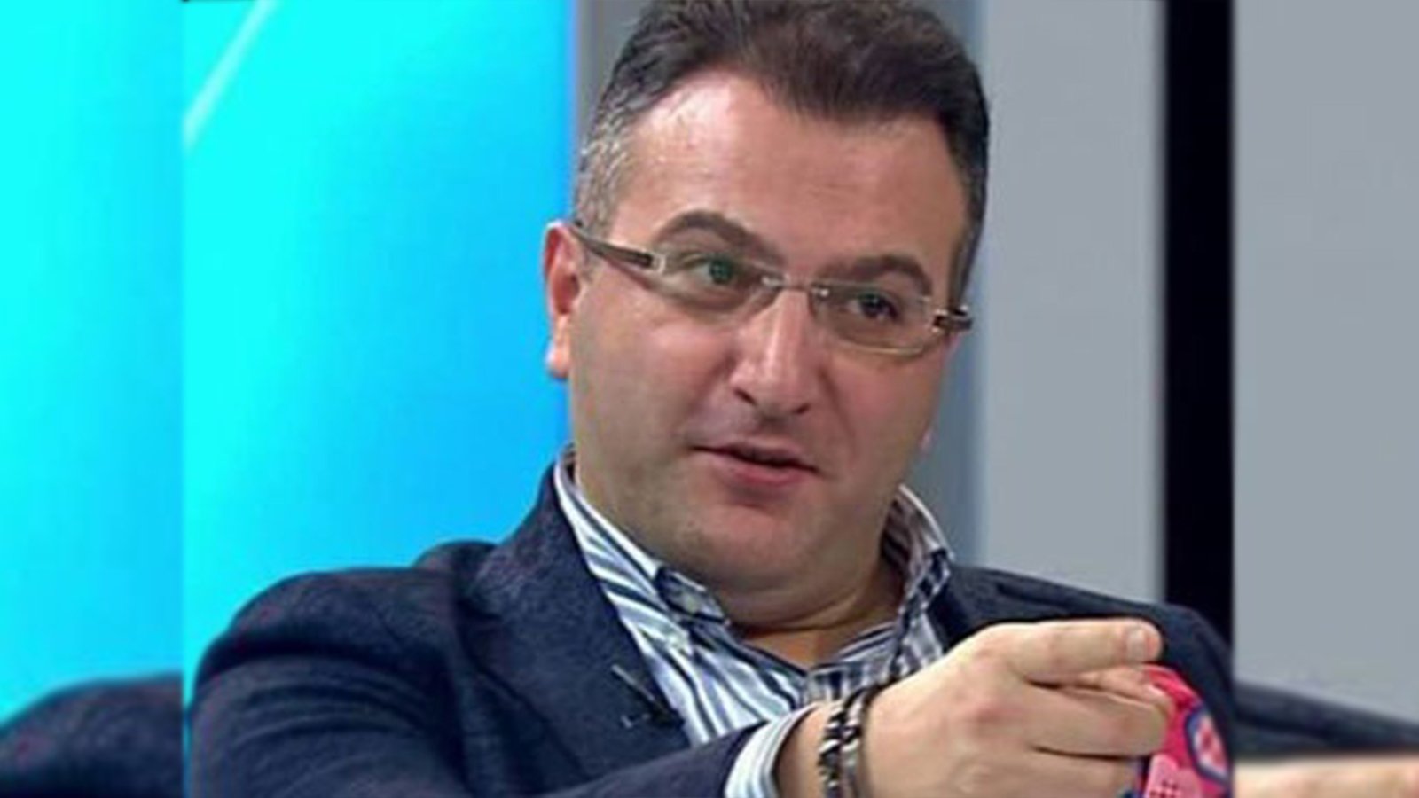 1557489992733-untitled-1 Cem Küçük kimdir? Kaç yaşında? Nereli? Korona mı oldu?