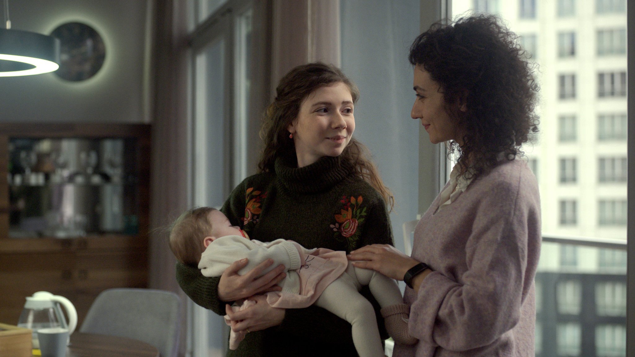 Ece Yüksel kimdir? Aşk 102 kadrosuna dahil olan Ece Yüksel kaç yaşında? Oynadığı dizi ve filmler